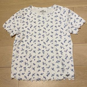 Hollister Blue and White Floral print tee